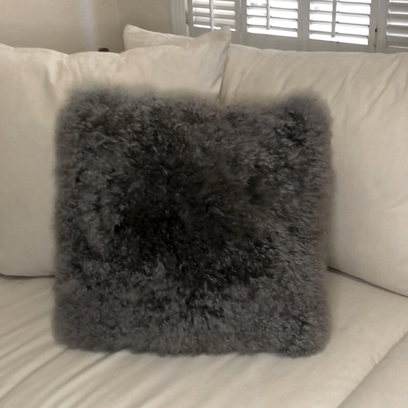 Z Gallerie Accents Nwt Z Gallerie Pillow Cover Poshmark